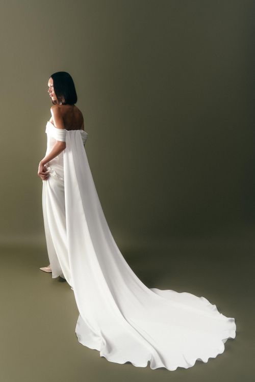 RHEA | Cape