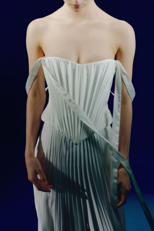 REI | Corset